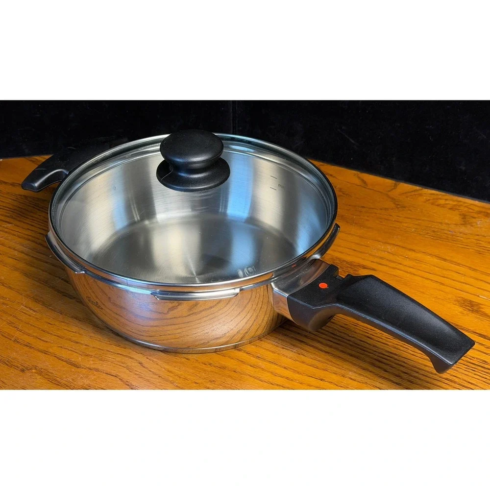 Fissler CookStar 2.5L Skillet Pan: 18-10 Stainless Steel, Germany, Glass Lid